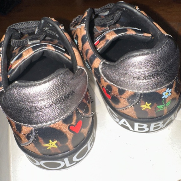 Shoes - Picture 2 of 3